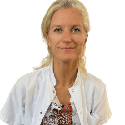 Dr. Eveline Slotema  specialized in General Surgery